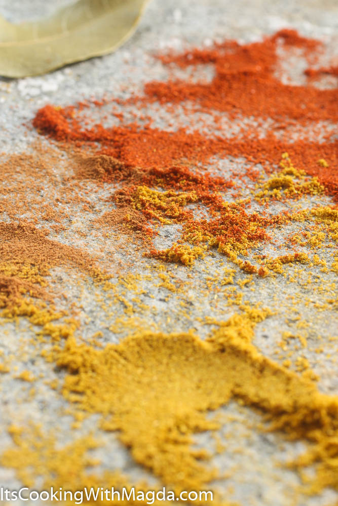 curry powder, cinnamon, paprika and bay leaf